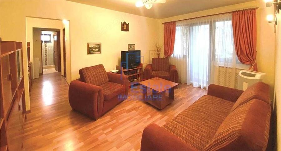 Apartament cu 3 camere semidecomandat în Filiași