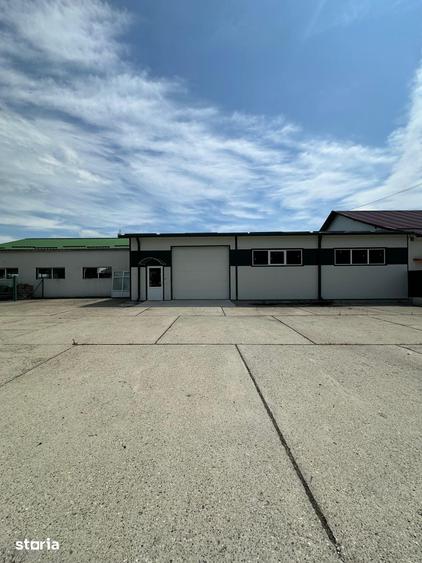 Spațiu comercial, de 365 mp, în Central