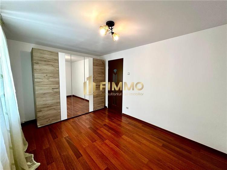 Apartament cu 3 camere decomandat în Burdujeni