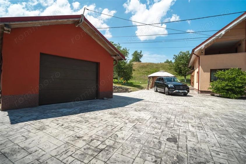 Casă cu Teren 1500 Mp în Vulcan