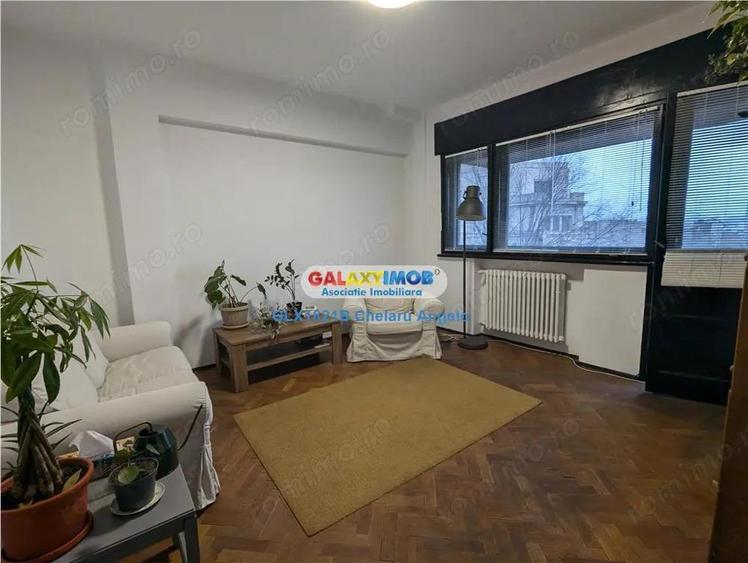 Apartament cu 4 camere decomandat în Armeneasca