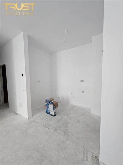 Apartament cu 2 camere semidecomandat în Iris