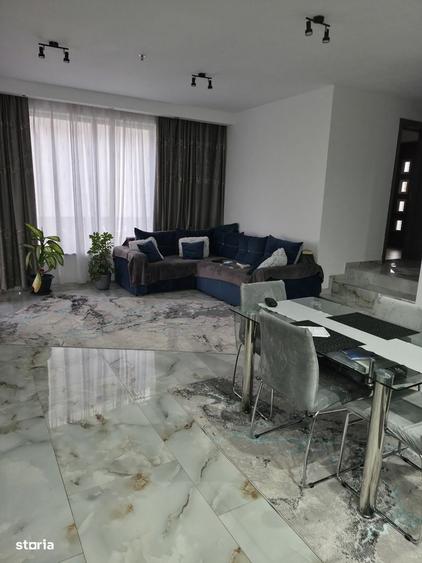 Casă cu 4 camere cu Teren 635 Mp în Central
