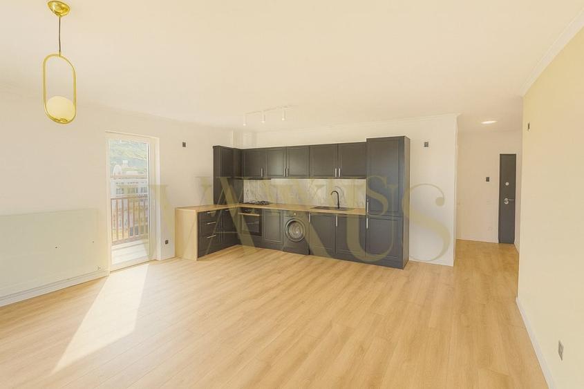 Apartament cu 3 camere semidecomandat, mobilat în Florești — fotografia 1
