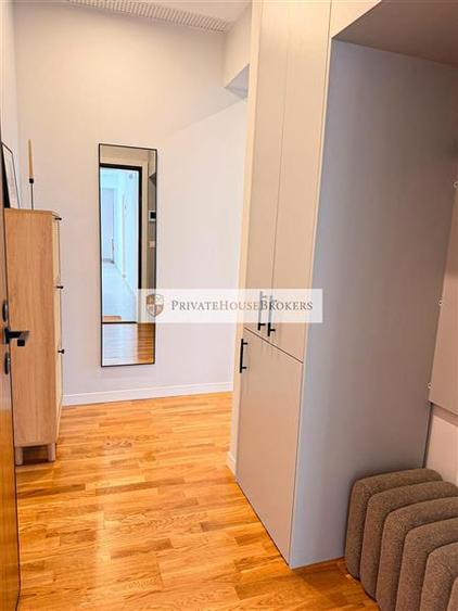 Apartament cu 2 camere semidecomandat, mobilat în Băneasa