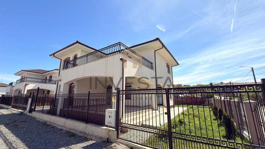 Casă individuală cu 4 camere cu Canalizare în Dezmir