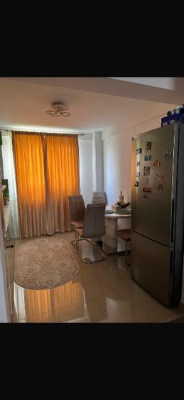 Apartament cu 3 camere decomandat, mobilat în Brazda lui Novac
