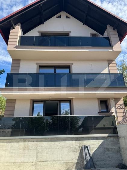 Casa cu etaj + demisol, 180 mp utili, 300 mp teren, zona Burdujeni - 1