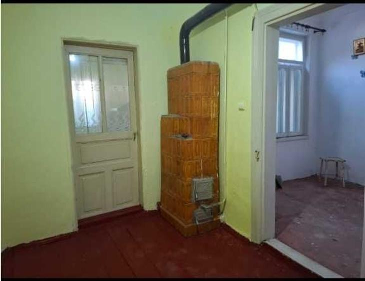Casă cu 2 camere în Central