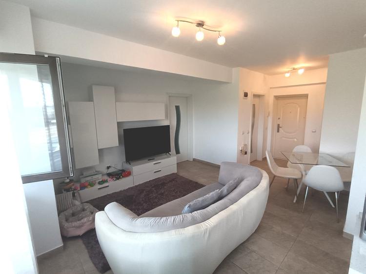 Apartament cu 2 camere decomandat, mobilat în Cug