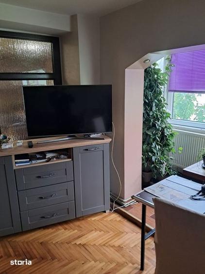 Vand apartament 3 camere decomandat - 1