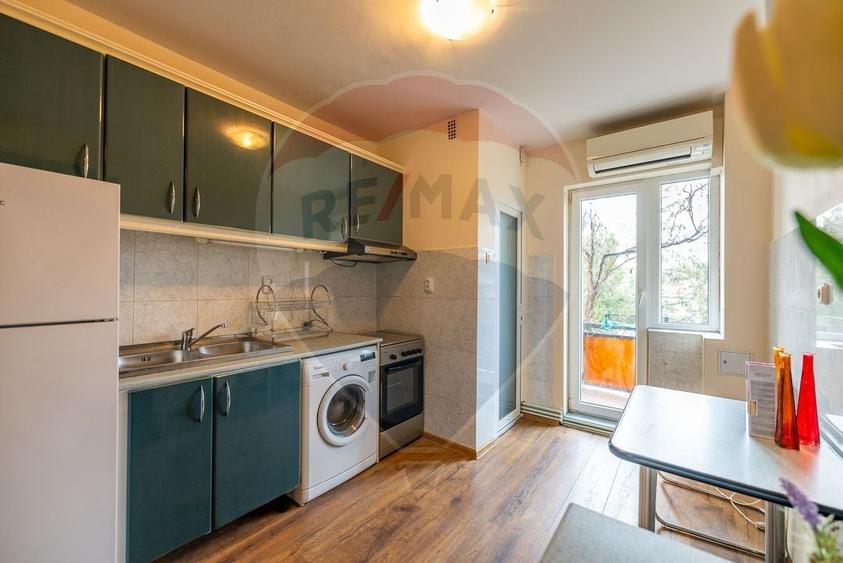 Apartament 3 camere de inchiriat in zona Ultracentral - 1