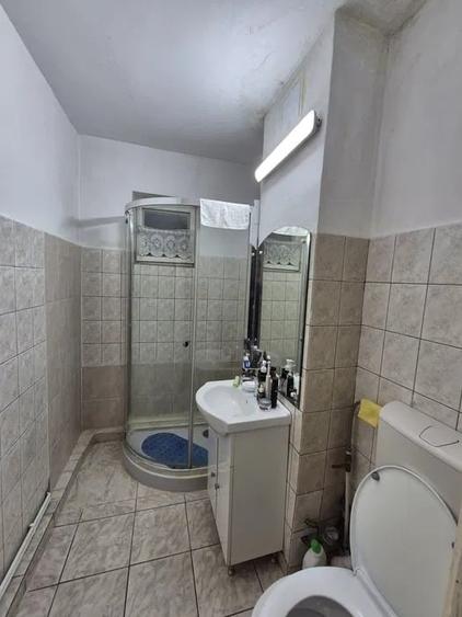 Apartament de 2 camere, zona Podu Ros - 4