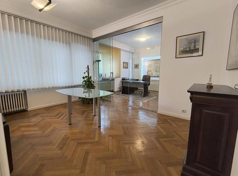 Dacia- Piata Spaniei- Birou - 1