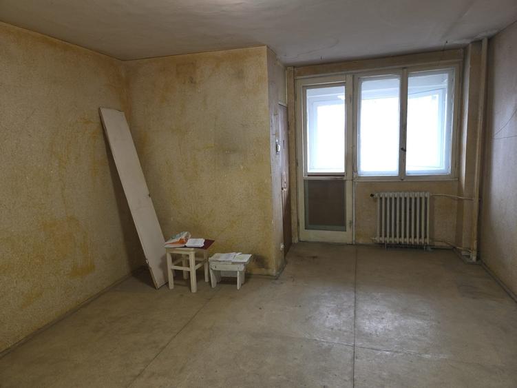 Titan - 5 minute Metrou Nicolae Grigorescu - Garsoniera confort 1 (  anul 1979 ) - 1