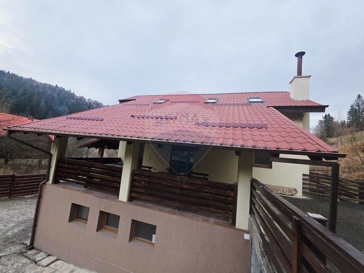 Casa /Vila de vanzare in Durau - 8