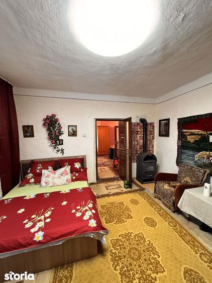 Casă cu 3 camere cu Teren 1413 Mp în Sânnicolau Român