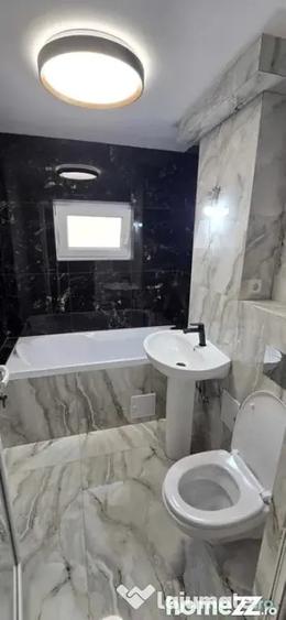 Apartament cu 4 camere semidecomandat în George Enescu
