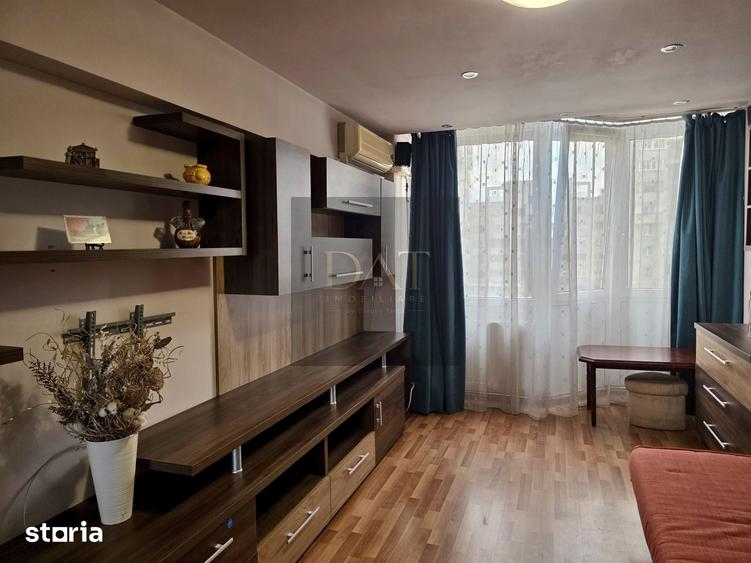 Apartament cu 3 camere decomandat în Mărăști