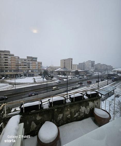 Apartament 2 camere ultracentral Pia?a 1 Decembrie Langa Oradea Plaza - 2