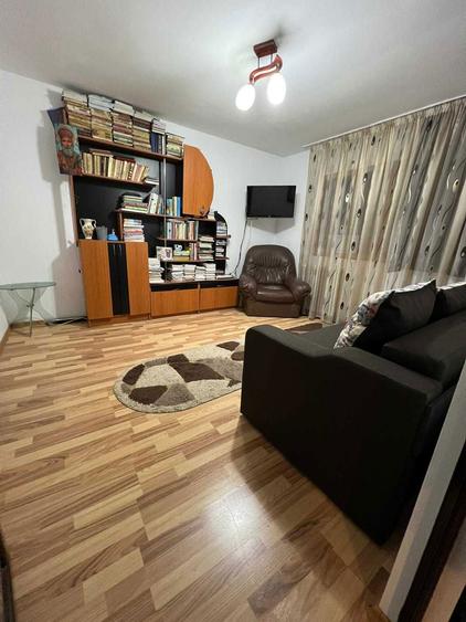 Inchiriez apartament in orasul Targu Frumos - 2