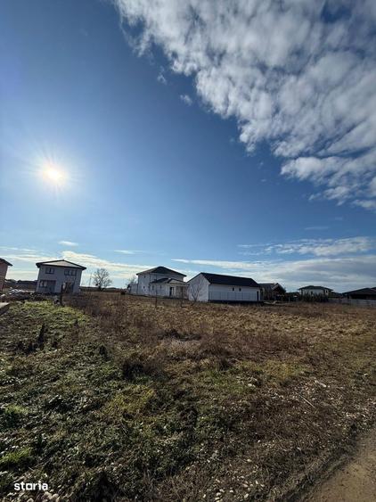 Teren intravilan de vanzare Paule?ti | 734 mp | Zona nou dezvoltata - 1