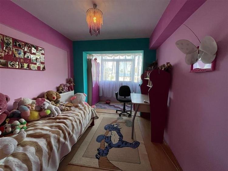 Apartament cu 4 camere de vanzare zona Vest -Tulcea - 1