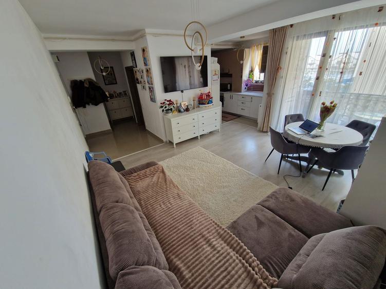 Apartament 3 camere Otopeni, 23 August - 6