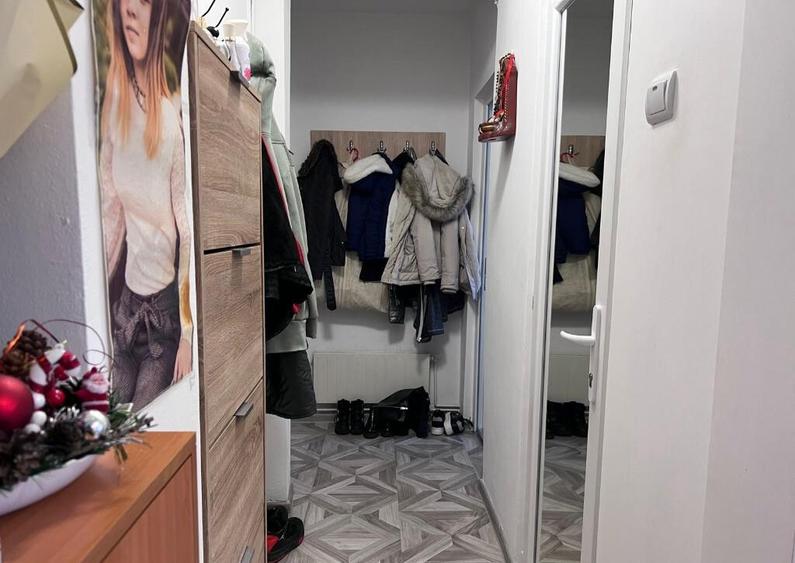 Apartament 3 camere de vanzare Zona Dacia, etaj 2 - 9