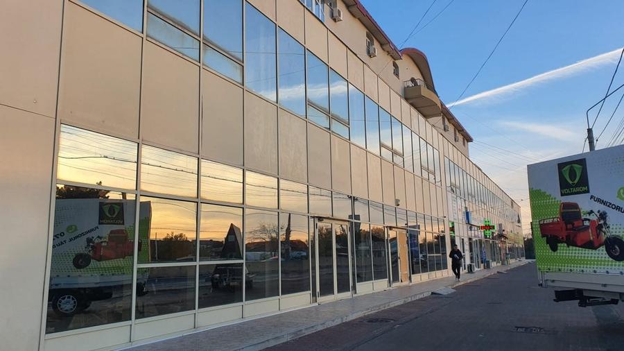 Spațiu comercial de vanzare in Saftica - DN1 - 1