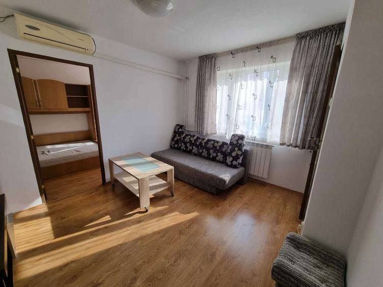 Inchiriez apartament cu 3 camere in Valea Rosie - 10