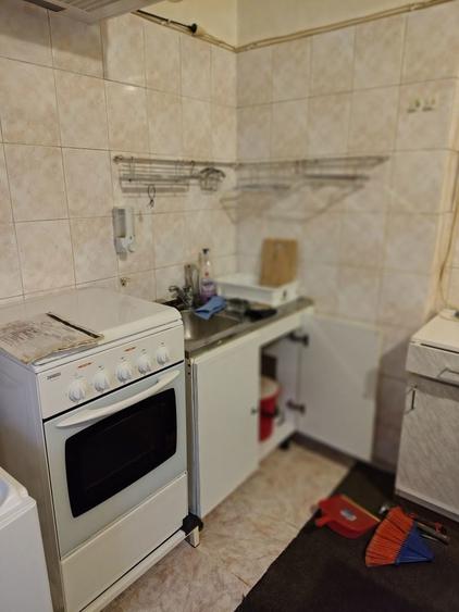 Vind garsoniera 1 ,etaj 1/7, util=39mp, Camera de Comert / str Splaiul Unirii 39 /,direct proprietar =0771569250 - 3