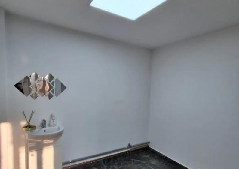 Camera de inchiriat, 14 mp, zona Eroilor - 1