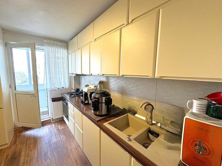 Apartament spatios 4 camere decomandate, etaj 7 din 10, Micro 18 - 4