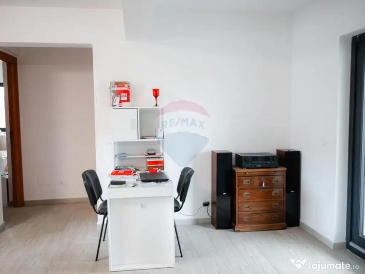 Casa / Vila cu 5 camere de vanzare - 10