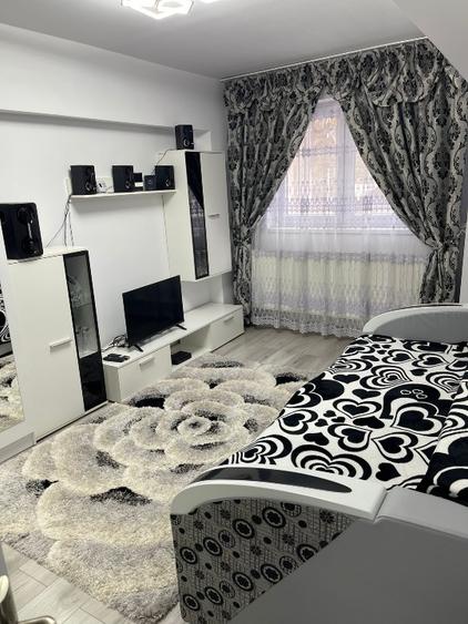 Vand apartament complet mobilat si utilat nou - 2