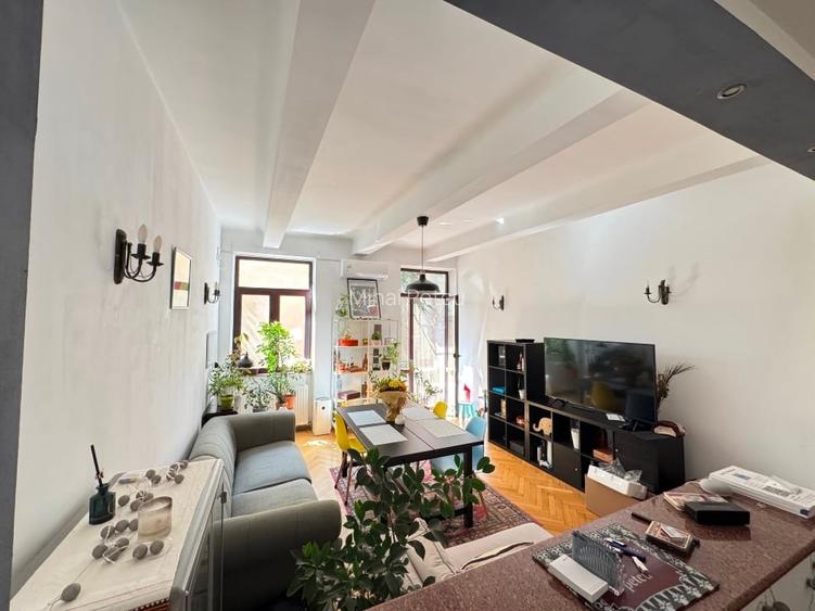 Apt 3 camere, 94 mp, etaj 1 –  tavan înalt, curte proprie, la 5 minute de metrou