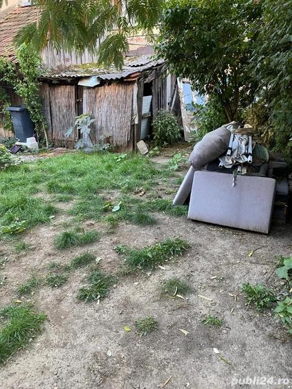 vand apartament la casa ultracentrala Oradea curte comuna - 1