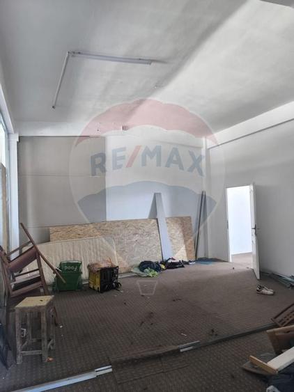 Spatiu comercial de inchiriat - 14