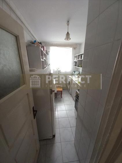 Ap.2 camere ULTRACENTRAL decomandat et.3 pret 72000euro - 6