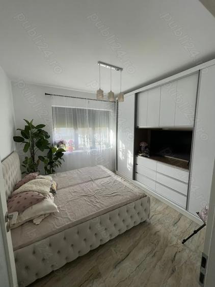 De vanzare Casa spa?ioasa ?i eleganta in zona Nadlac, jud. Arad - 3