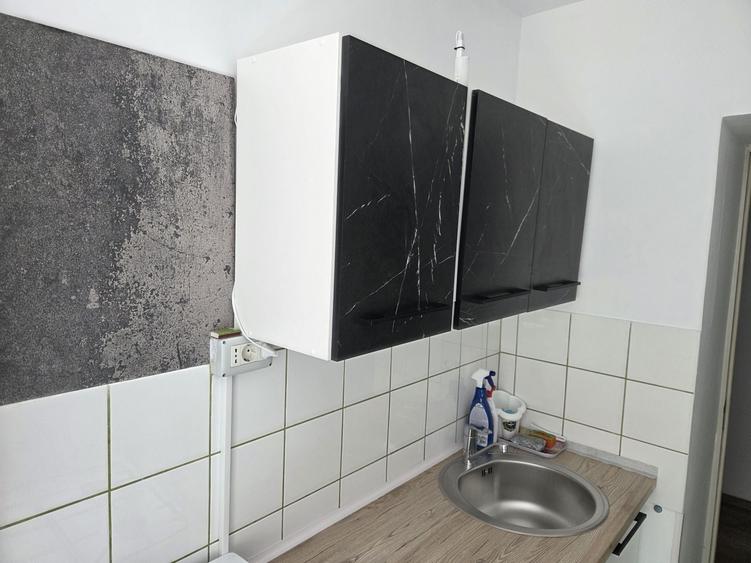 Inchiriez apartament 2 camere - 1