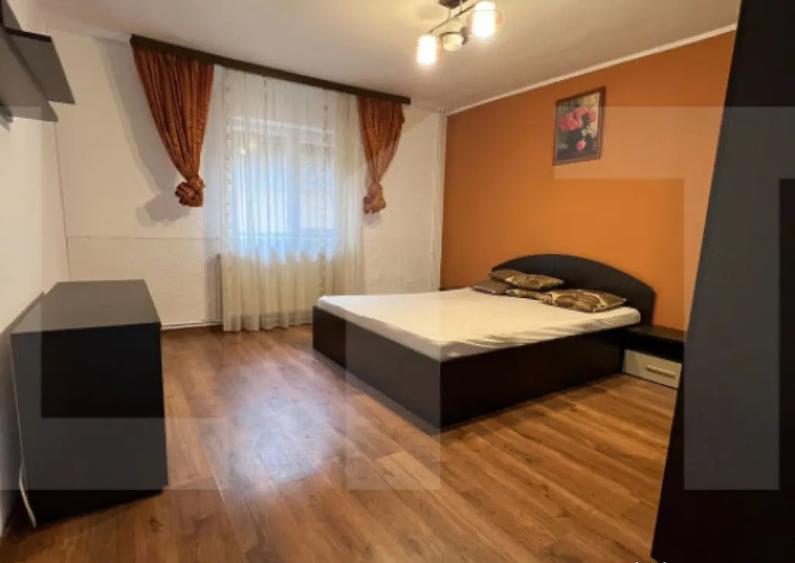 Casa de vanzare, 158 mp, zona Ronat - 4