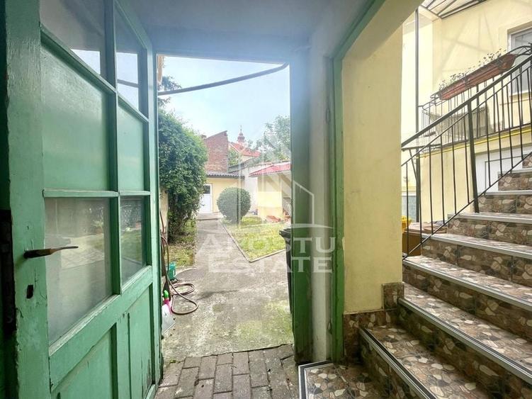 Casa cu 2 apartamente – zona Piata Catedralei - 29