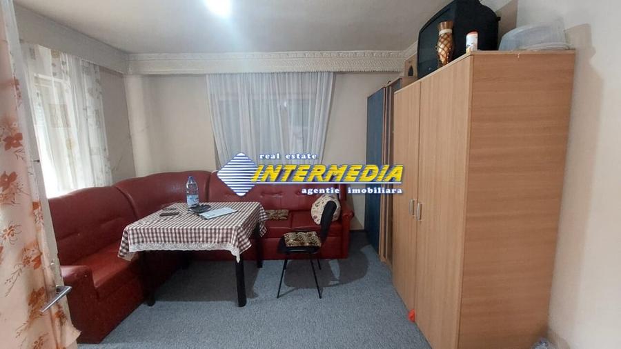 Casa curte si gradina la 15 km de Alba Iulia, Com. Berghin - 1