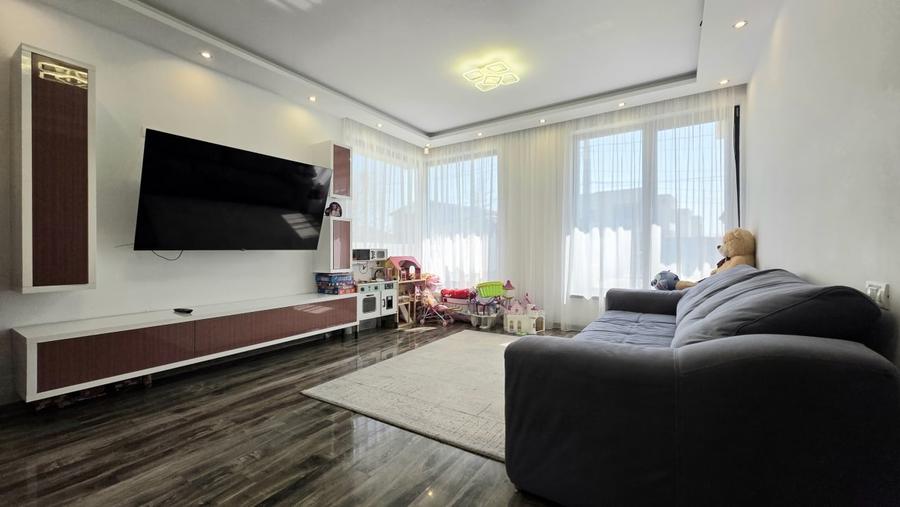 Vila P+1 in Navodari - Teren 1000 MP - Garaj auto - 4