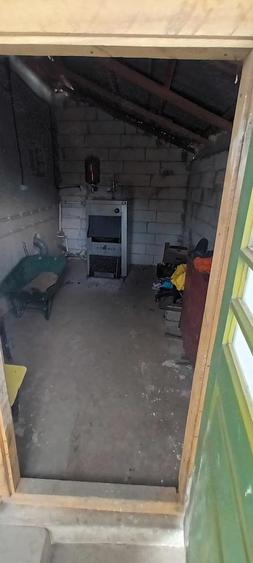 Casa de vanzare la ?ara in zona lini?tita (jude?ul Valcea) - 3