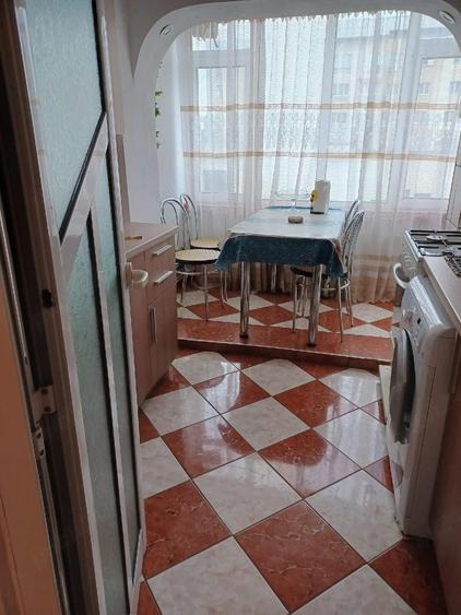 Inchiriez apartament 2camere bals. - 2