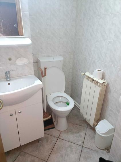 Proprietar inchiriez garsoniera,Spitalul Judetean, gaze, etaj 1/7, vedere spre parc, zona centrala termen lung - 6