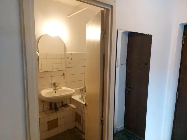 UNIRII-SPLAI,CAMERA DE COMERT,GARSONIERA 42 MP,MOBILATA MODERN,400 EURO - 8